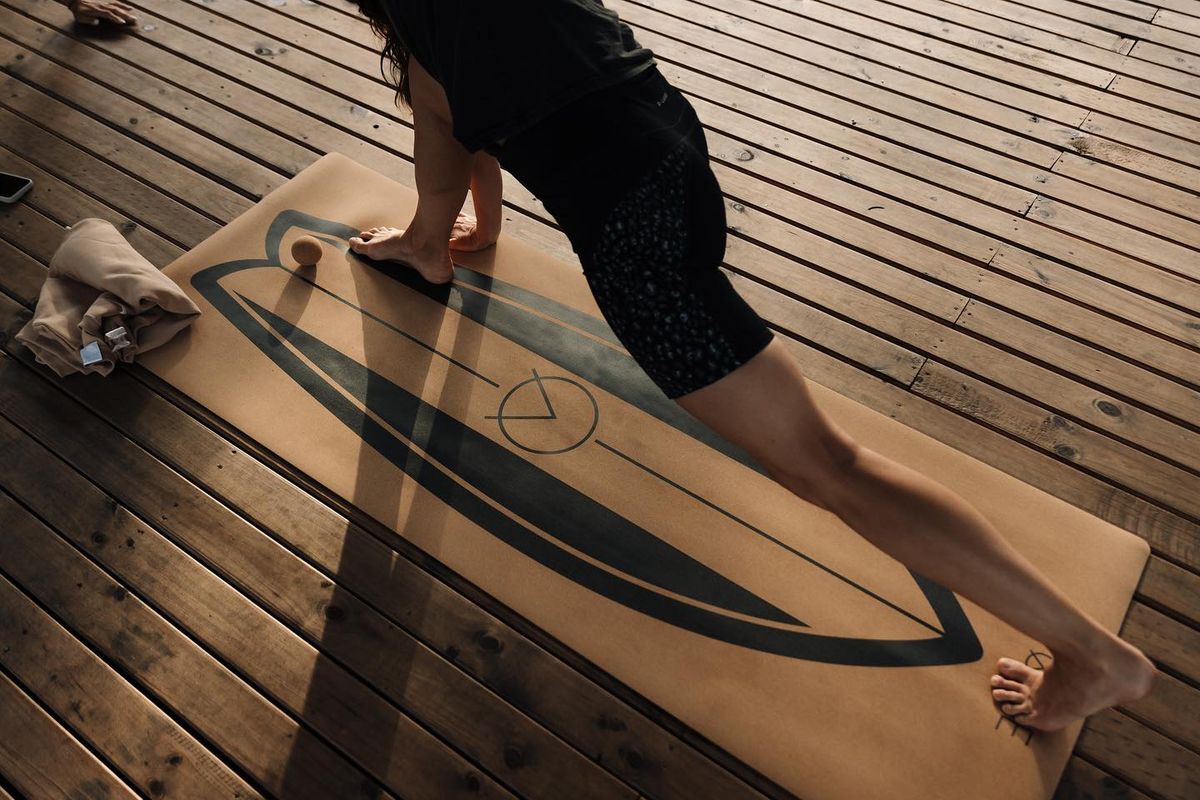 Café et planches dans le club, Biarritz